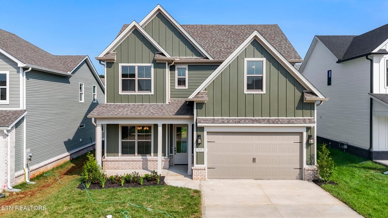 2579 Marshall Pass Rd, Knoxville, TN 37932