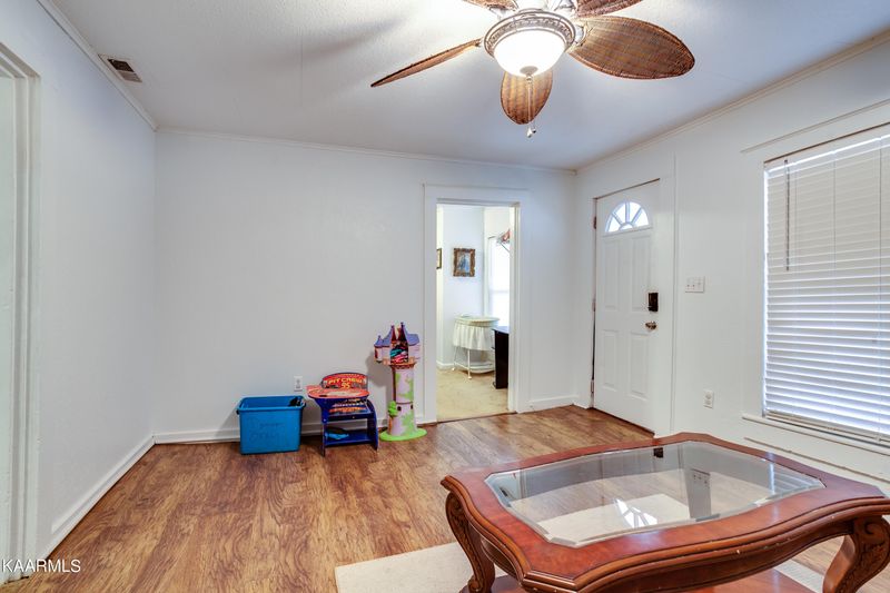 258 Buffalo Rd, Clinton, TN 37716