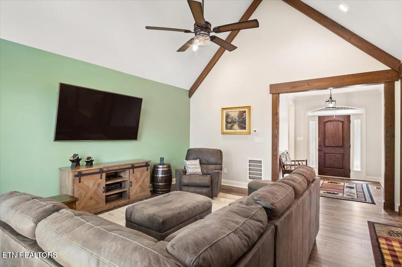 258 Chatuga Way, Loudon, TN 37774