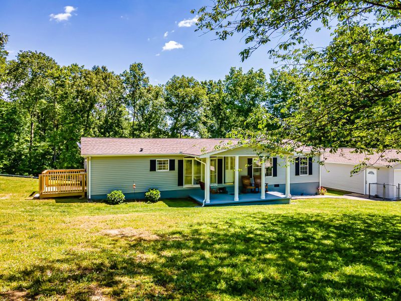 258 Clear Springs Rd, Harriman, TN 37748
