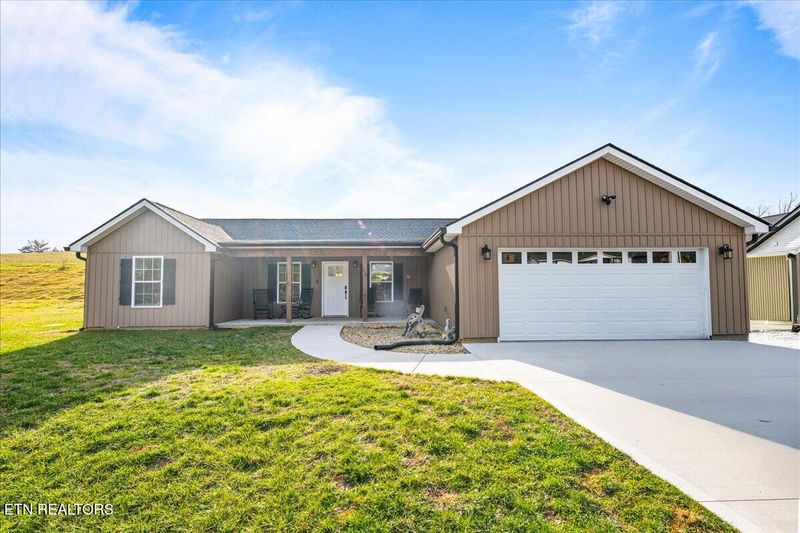 258 Old Middlesboro Hwy, Lafollette, TN 37766