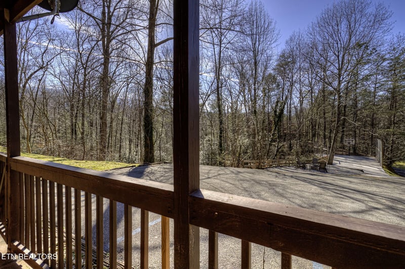 258 Palmer Rd, Gatlinburg, TN 37738