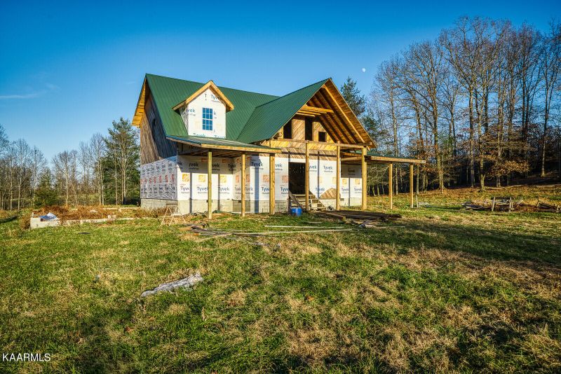 258 Peters Ford Rd, Sunbright, TN 37872