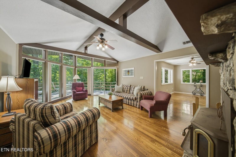 258 Stott Ln, Gatlinburg, TN 37738