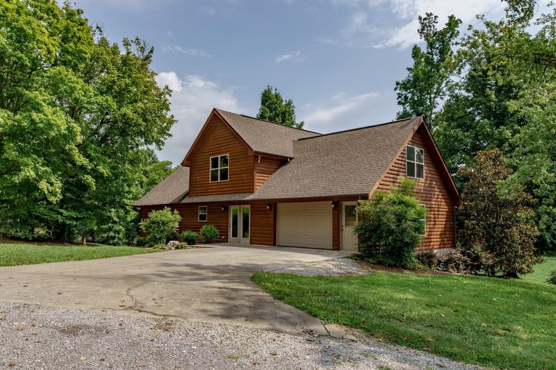 258 Whites School Rd, Sevierville, TN 37876