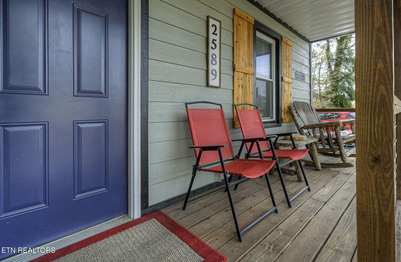 2589 Ridge Rd, Pigeon Forge, TN 37863