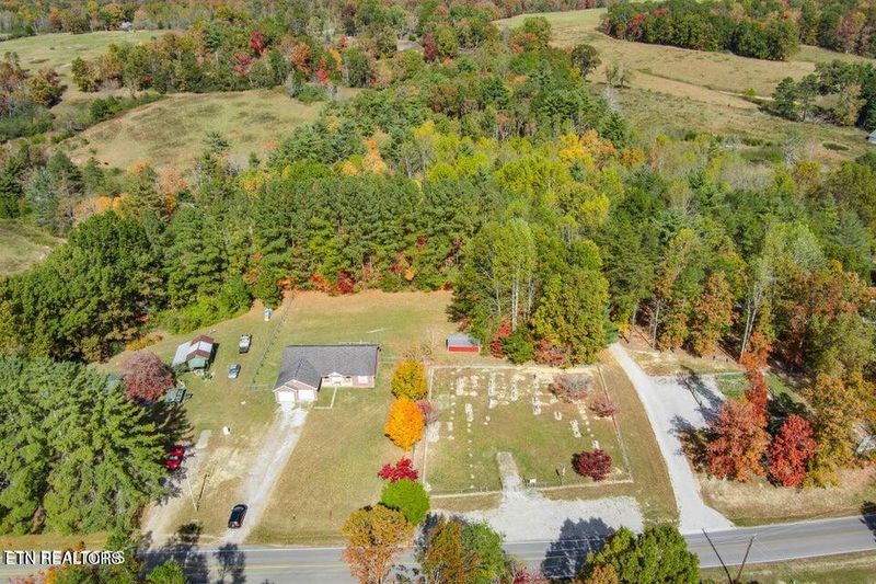 259 Alloway Rd, Grandview, TN 37337
