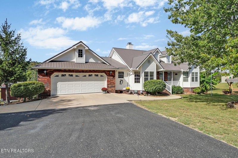 259 Wistarbrook Dr, Crossville, TN 38571