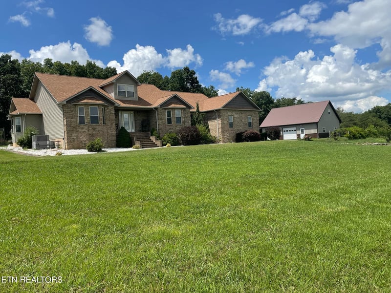 259 York Rd, Crossville, TN 38555
