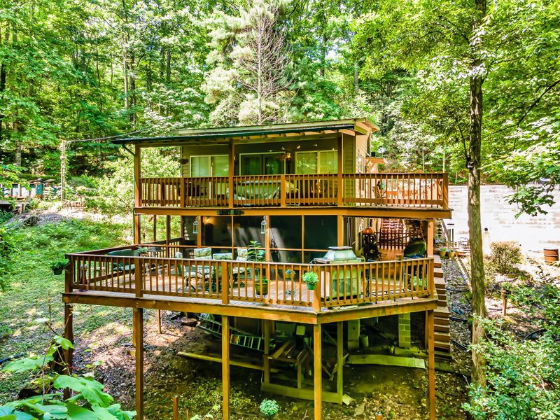 2590 Bluff Mtn Rd, Sevierville, TN 37876