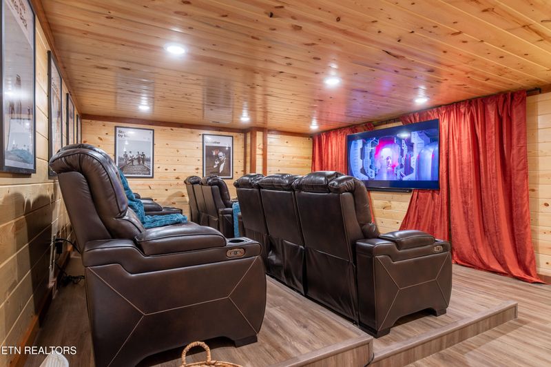 2590 Rogers Way, Sevierville, TN 37876
