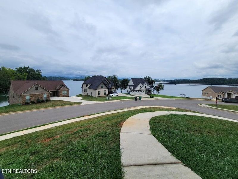2593 Shoreline Vi, Morristown, TN 37814