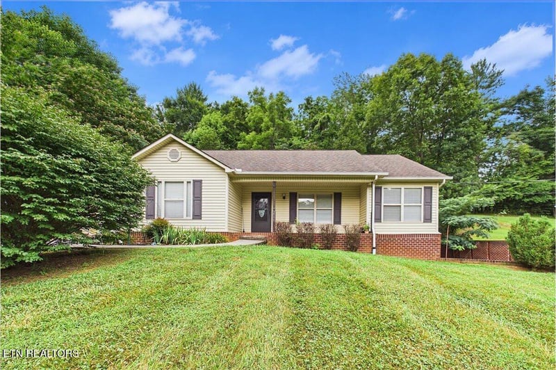 2599 Kaley Dr, Talbott, TN 37877