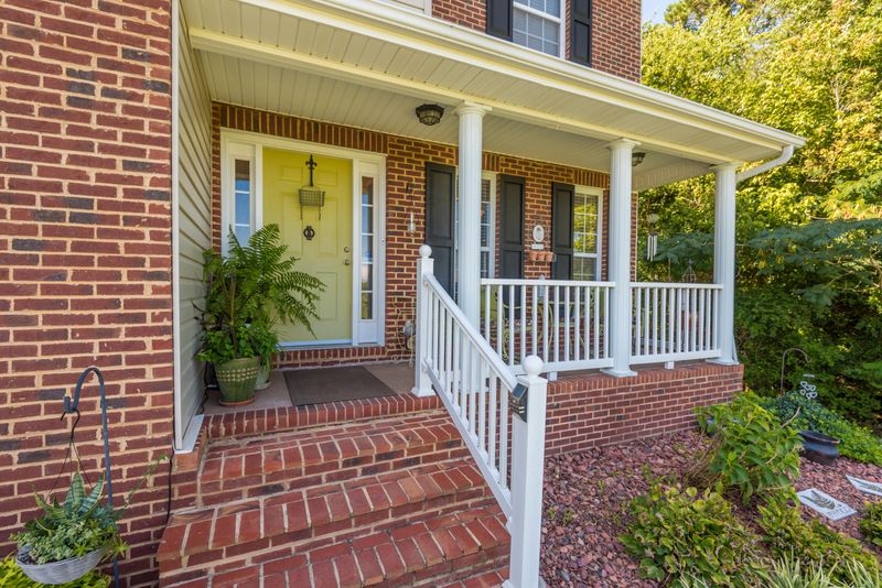2599 Lakewood Dr, Loudon, TN 37774