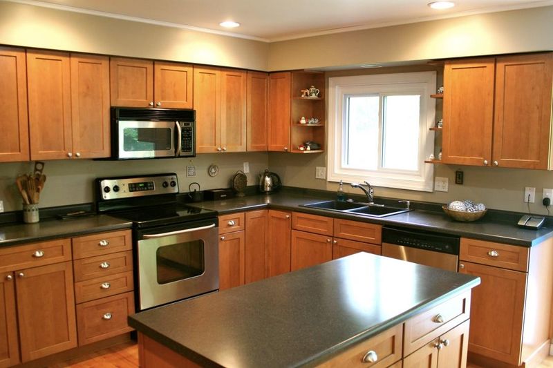 26 Brookside Dr, Oak Ridge, TN 37830