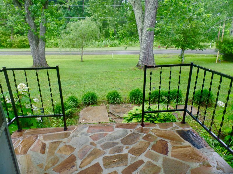 26 Elm Ln, Pleasant Hill, TN 38578