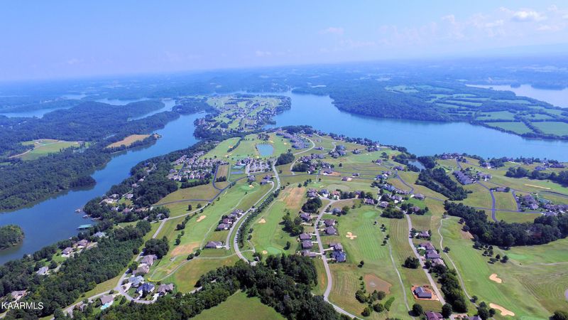 260 Bay Pointe Drive Rd, Vonore, TN 37885