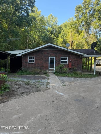 260 Dark Hollow Rd, Andersonville, TN 37705