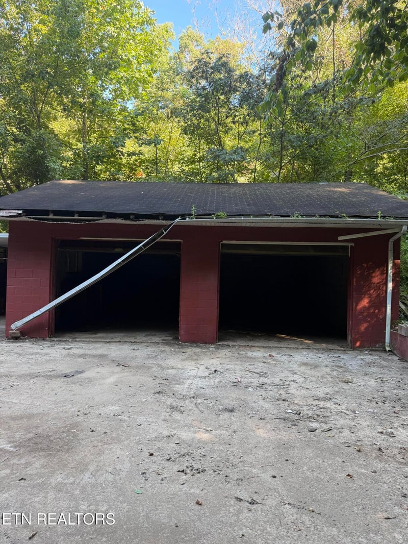 260 Dark Hollow Rd, Andersonville, TN 37705