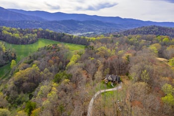 260 Echo Valley Rd, Rocky Top, TN 37769