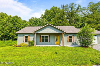 260 Hemlock Springs Dr, Helenwood, TN 37755