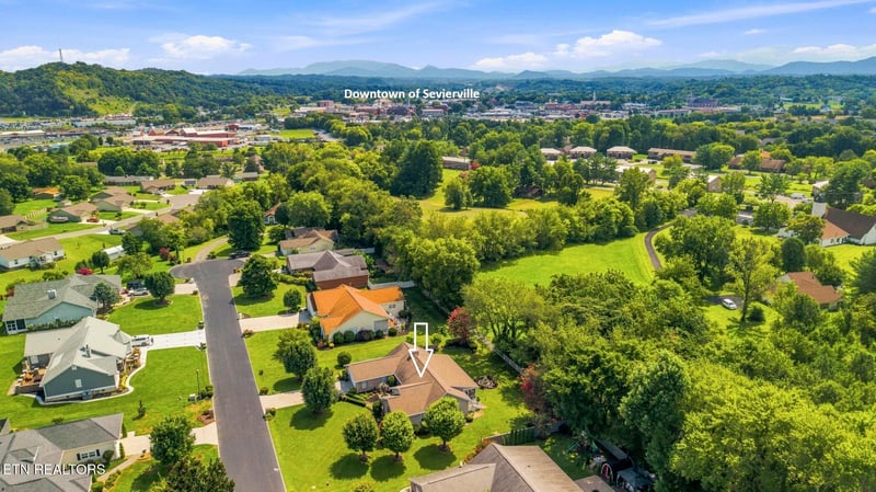 260 Lexington Pl, Sevierville, TN 37862