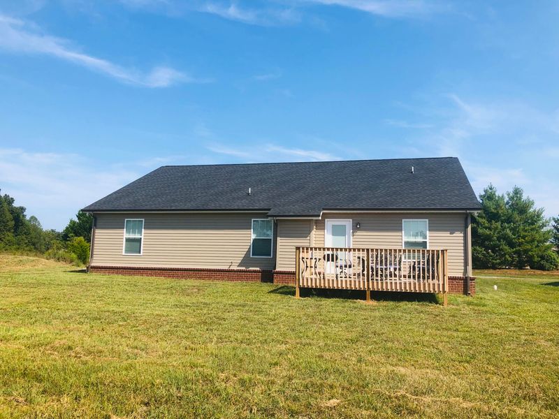 260 Llewellyn Ln, Loudon, TN 37774