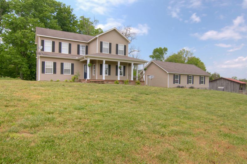 260 Moores Gap Rd, Heiskell, TN 37754