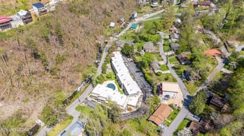 260 Roaring Fork Rd #220, Gatlinburg, TN 37738