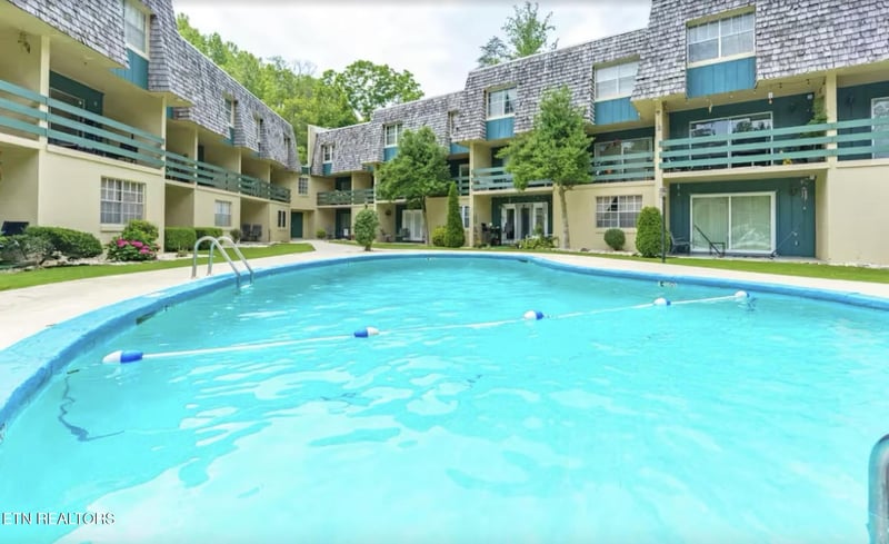260 Roaring Fork Rd #220, Gatlinburg, TN 37738