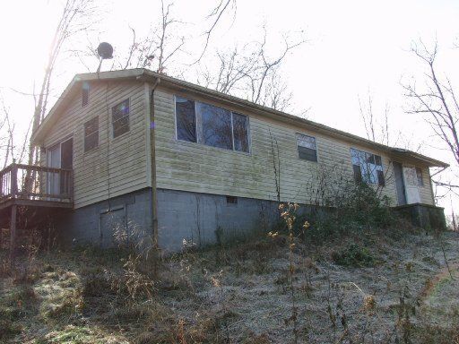 260 Warwick Chapel Rd, Luttrell, TN 37779