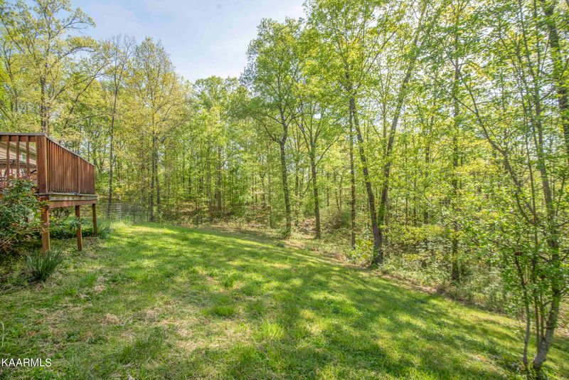 260 White Plains Rd, Vonore, TN 37885