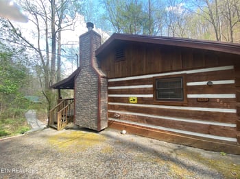 2601 Black Bear Ln, Sevierville, TN 37876
