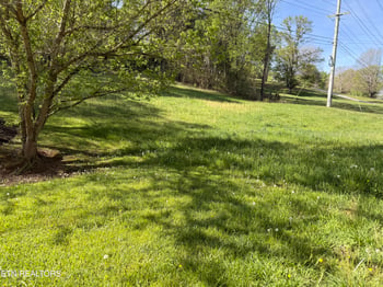 2601 Clyde Ed Rd, Kodak, TN 37764