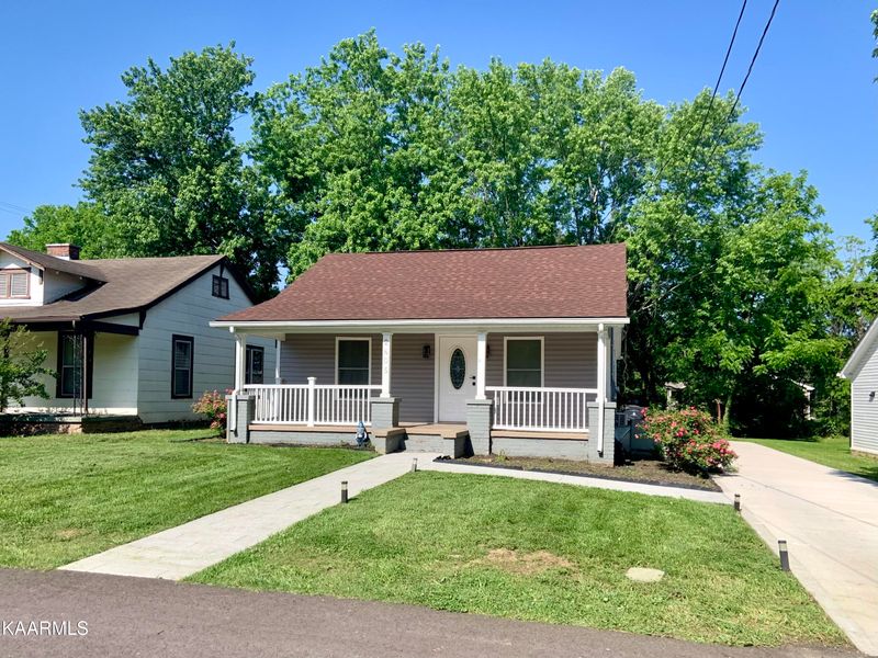 2605 NW Chillicothe St, Knoxville, TN 37921