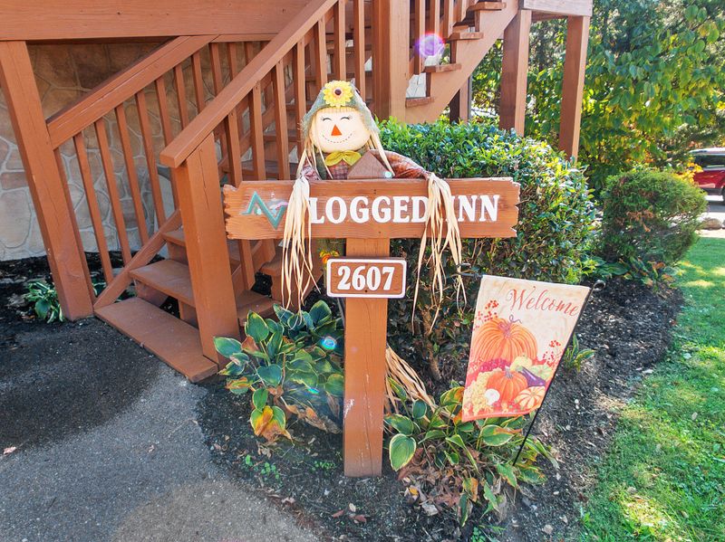 2607 Tree Top Way, Pigeon Forge, TN 37863