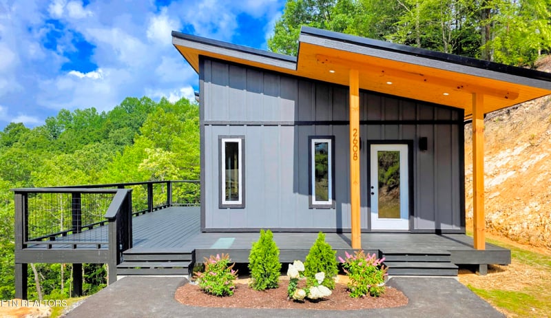 2608 Mountain Blvd, Sevierville, TN 37876