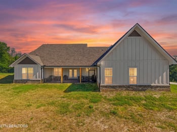 2609 Clyde Ed Rd, Kodak, TN 37764