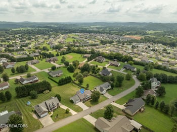 2609 Covington Cir, Sevierville, TN 37876