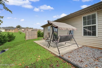 261 Dumplin Ln, Kodak, TN 37764