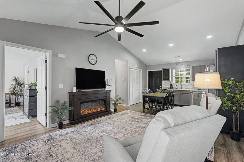 261 Dumplin Ln, Kodak, TN 37764