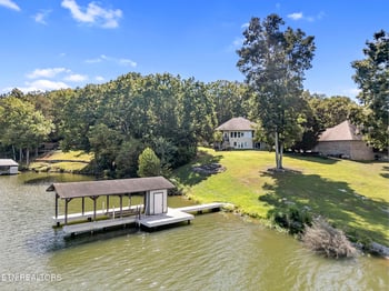 261 Morning Cove Rd, Kingston, TN 37763