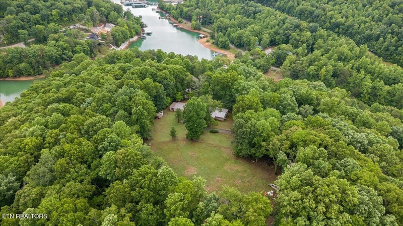261 Rain Valley Rd, Lafollette, TN 37766