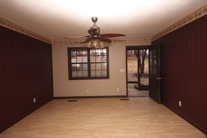 261 Watson Trace Rd, Madisonville, TN 37354