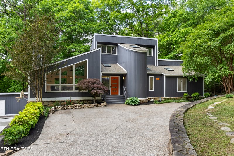 2611 Shore Line Rd, Knoxville, TN 37932