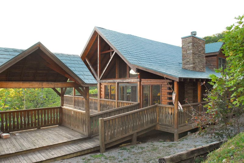 2612 Blanket Mountain Way, Sevierville, TN 37862