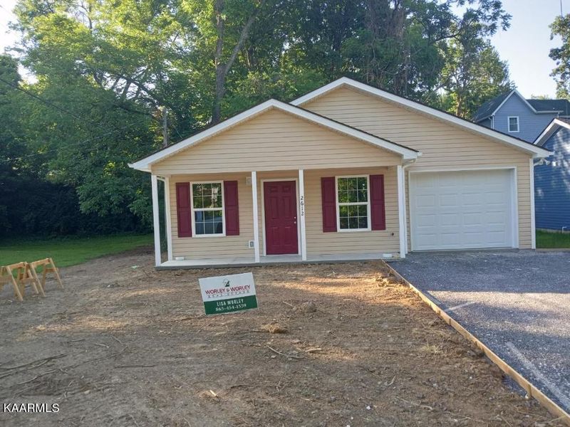 2612 Boright Dr, Knoxville, TN 37917