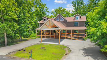 2612 Cloud View Dr, Sevierville, TN 37862
