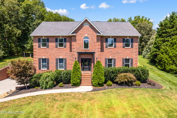 2613 Cross Creek Dr, Maryville, TN 37803