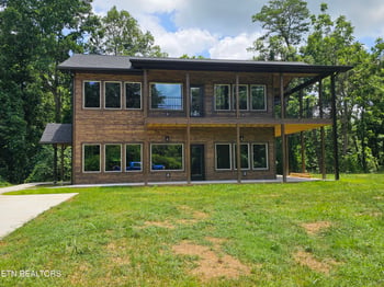 2613 Highland Park Dr, Pigeon Forge, TN 37863